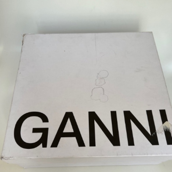 Ganni Black Leather Chelsea Creeper Boots - Picture 4 of 5